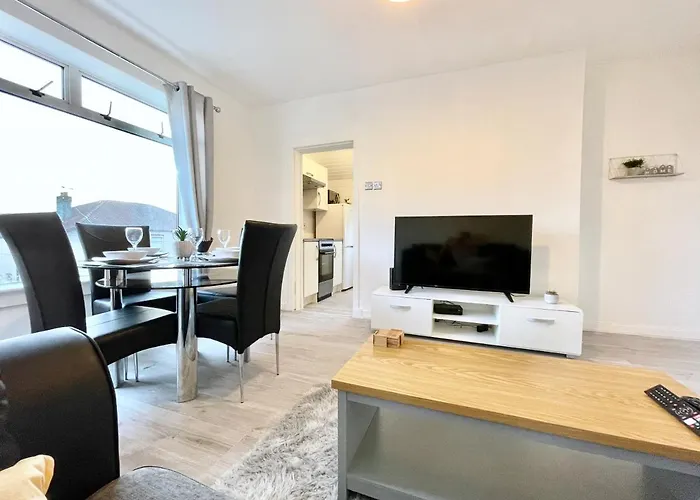 Kingsbridge Apartment